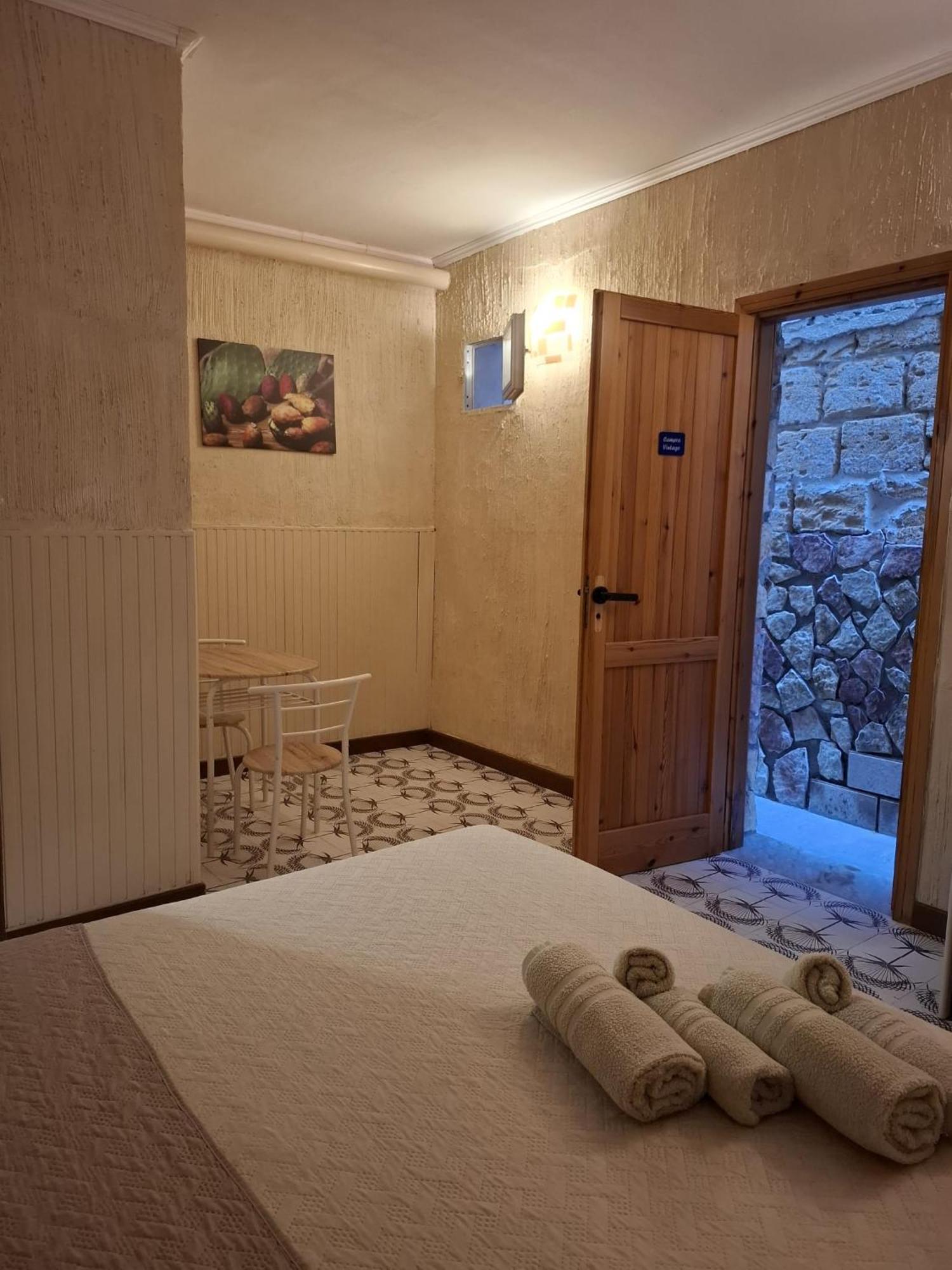 La Terrazza Sul Mare Camera Vicino Aereoporto&Mare Sicilian Vintage Style Seaside Room Чинізі Екстер'єр фото